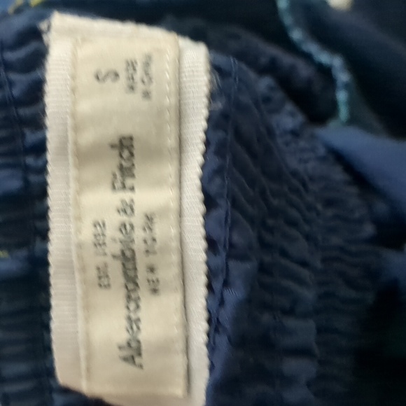 Halter summer dress - Picture 2 of 5